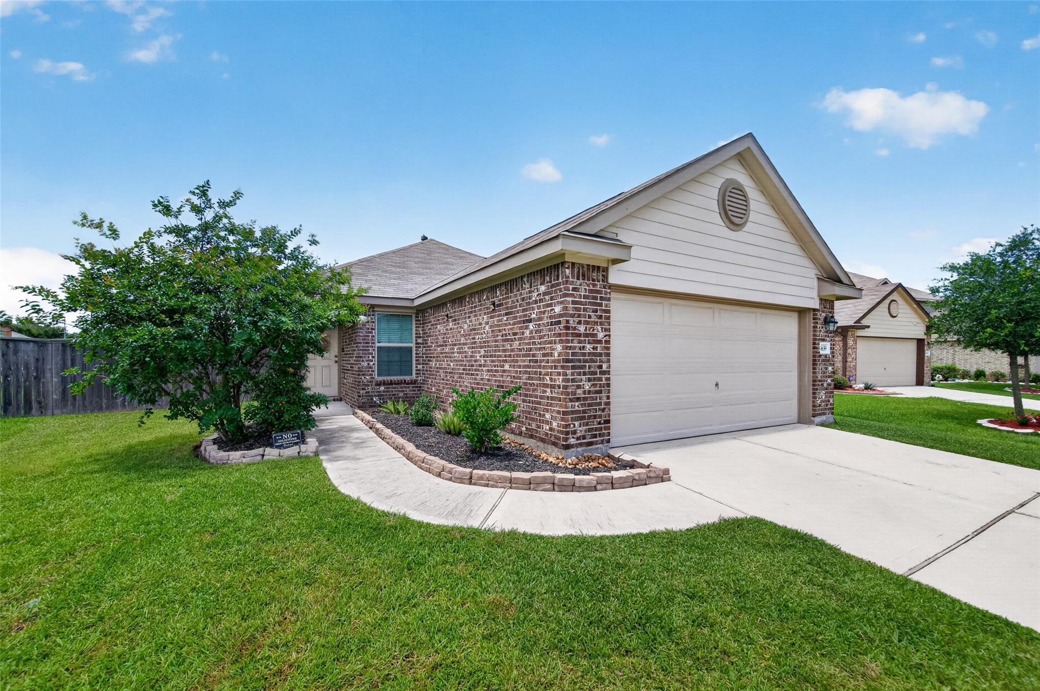8639 River Crest Drive