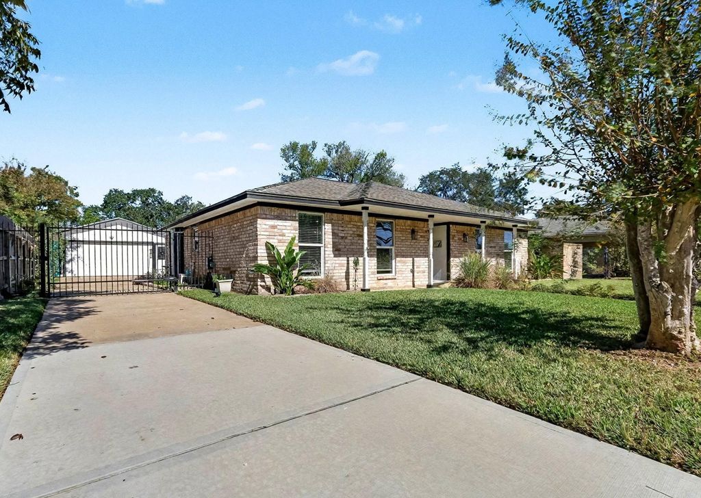 Photo of 22110 Woodrose Drive, Katy, TX 77450 (MLS # 26062267)
