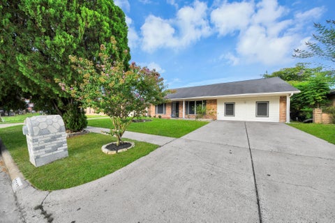 Tiny photo for 15103 Weil Place, Houston, TX 77060 (MLS # 28274357)