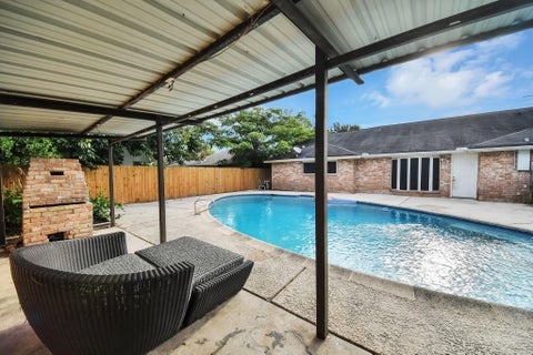 Tiny photo for 15103 Weil Place, Houston, TX 77060 (MLS # 28274357)