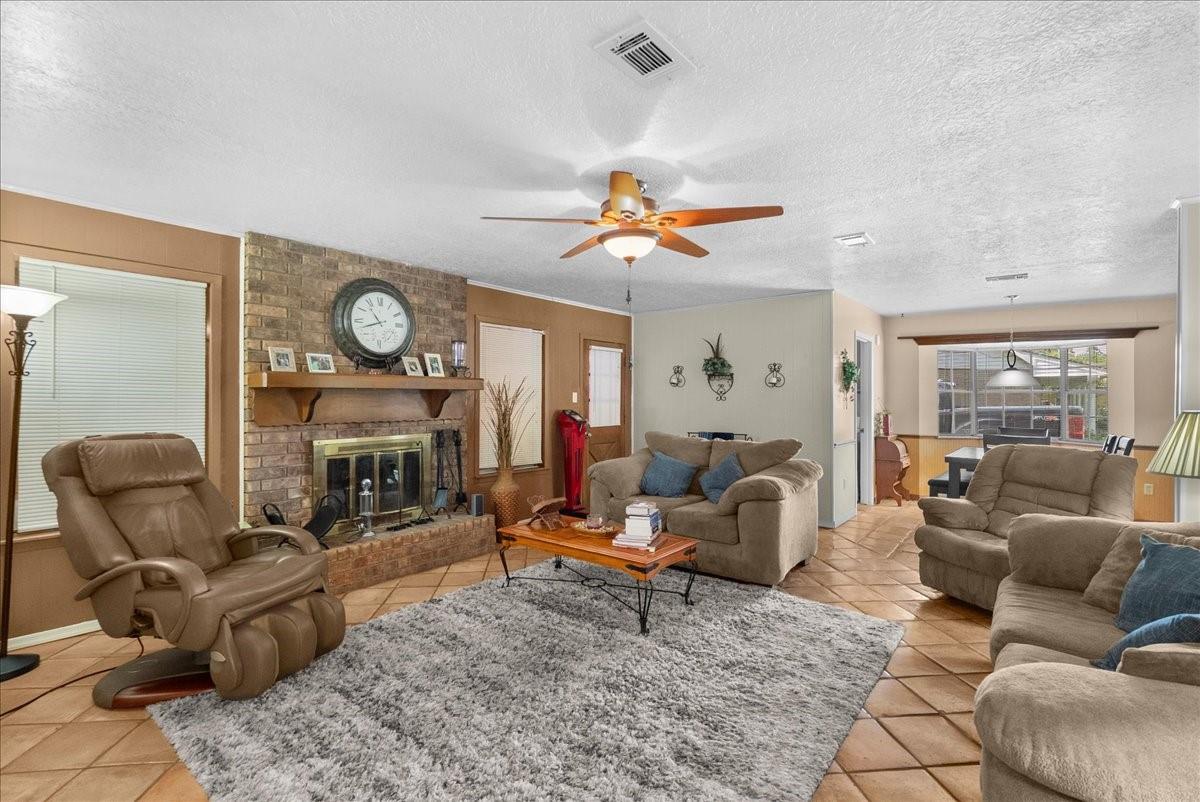 12615 Old River Drive