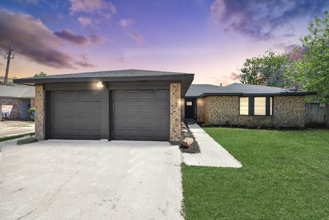 205 Cole Street Webster TX 77598