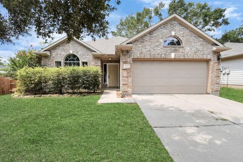 Photo of 25403 Elm Green St Street, Spring, TX 77373 (MLS # 69746700)