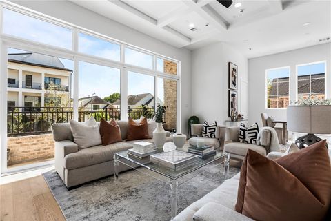 Photo of 1602 Janak Garden Lane, Houston, TX 77055 (MLS # 97719233)