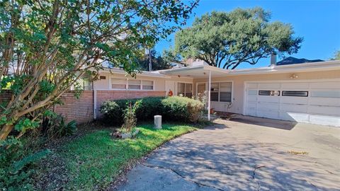 Tiny photo for 3107 Linkwood Drive, Houston, TX 77025 (MLS # 34195637)