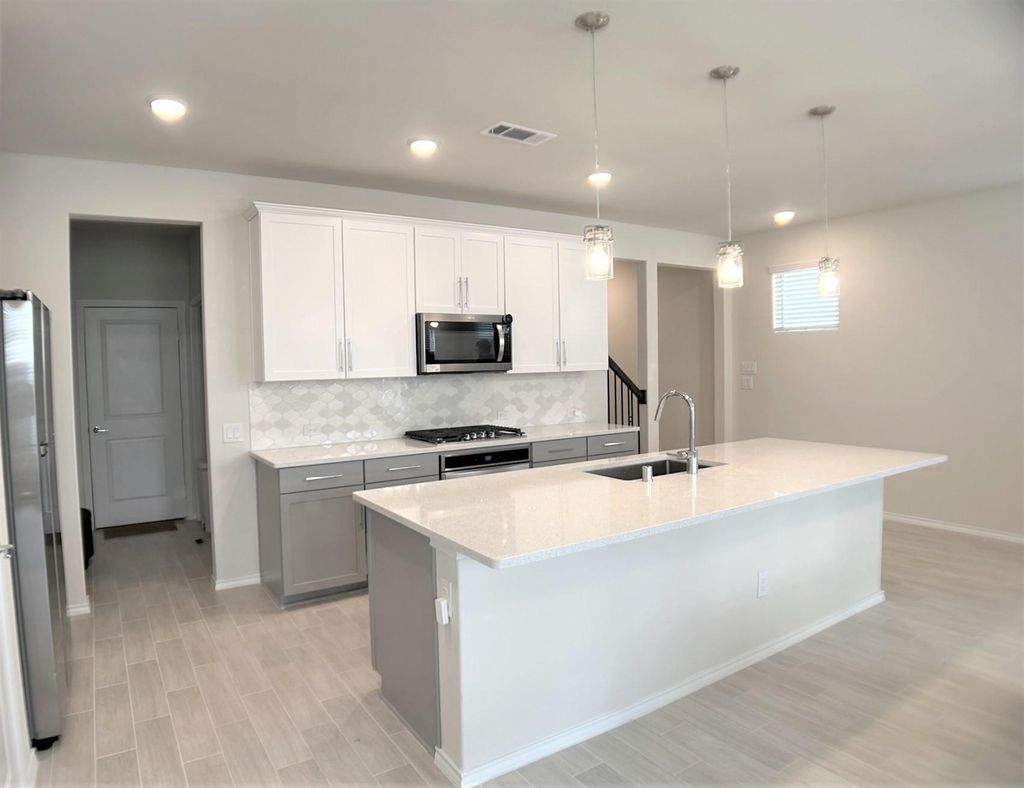 Photo of 3116 Yukon Trace Drive, Houston, TX 77063 (MLS # 82033401)