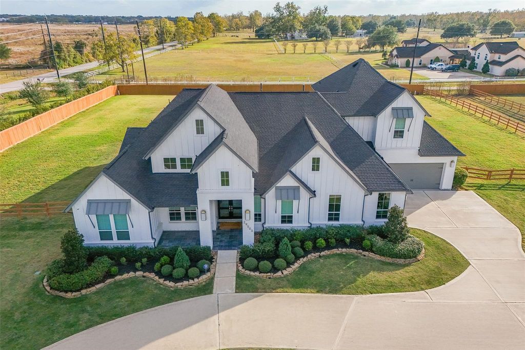 Photo of 29503 Fulshear Lake Trace Trce, Fulshear, TX 77406 (MLS # 71938499)