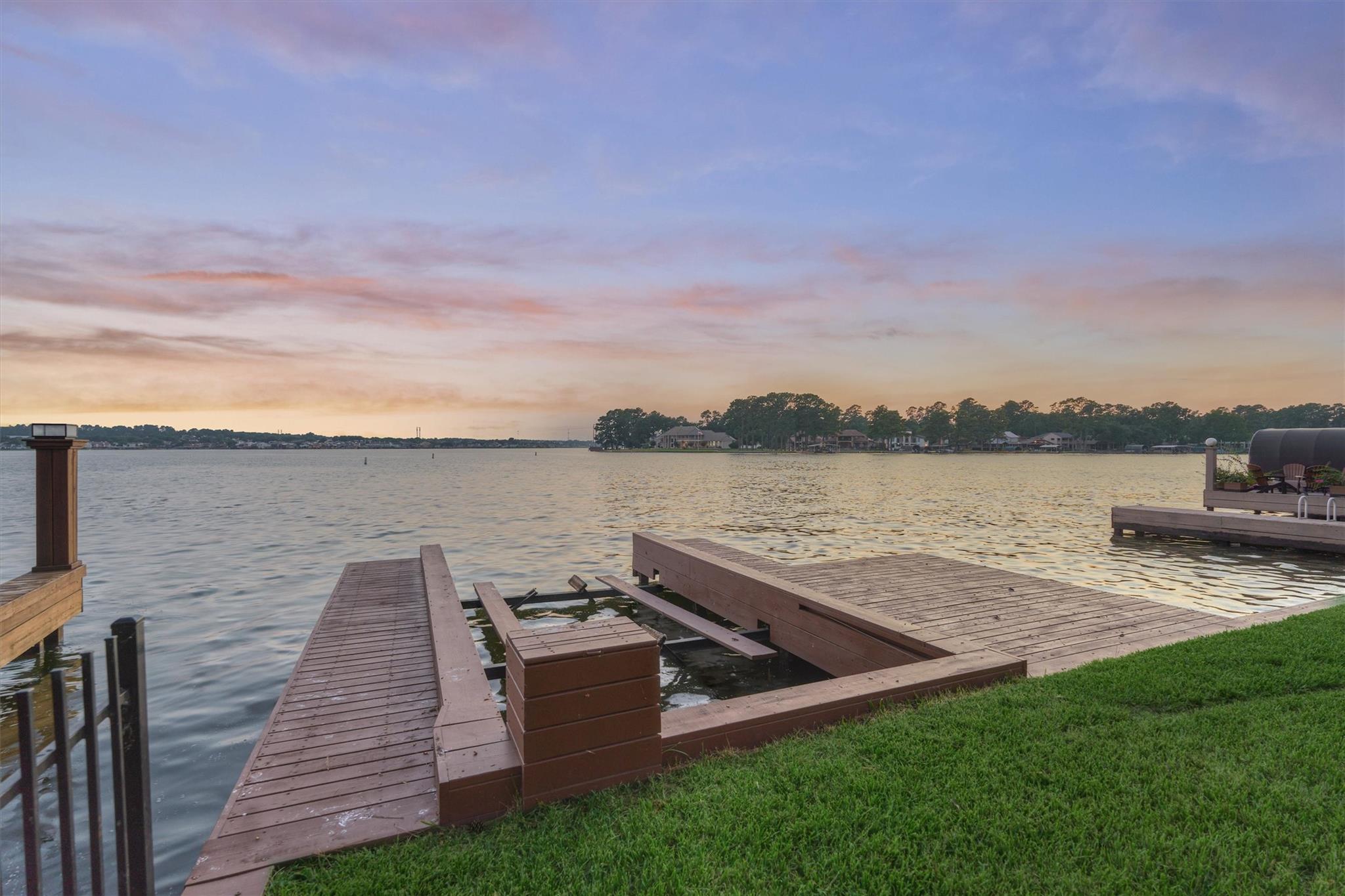 2811 Hemingway Drive