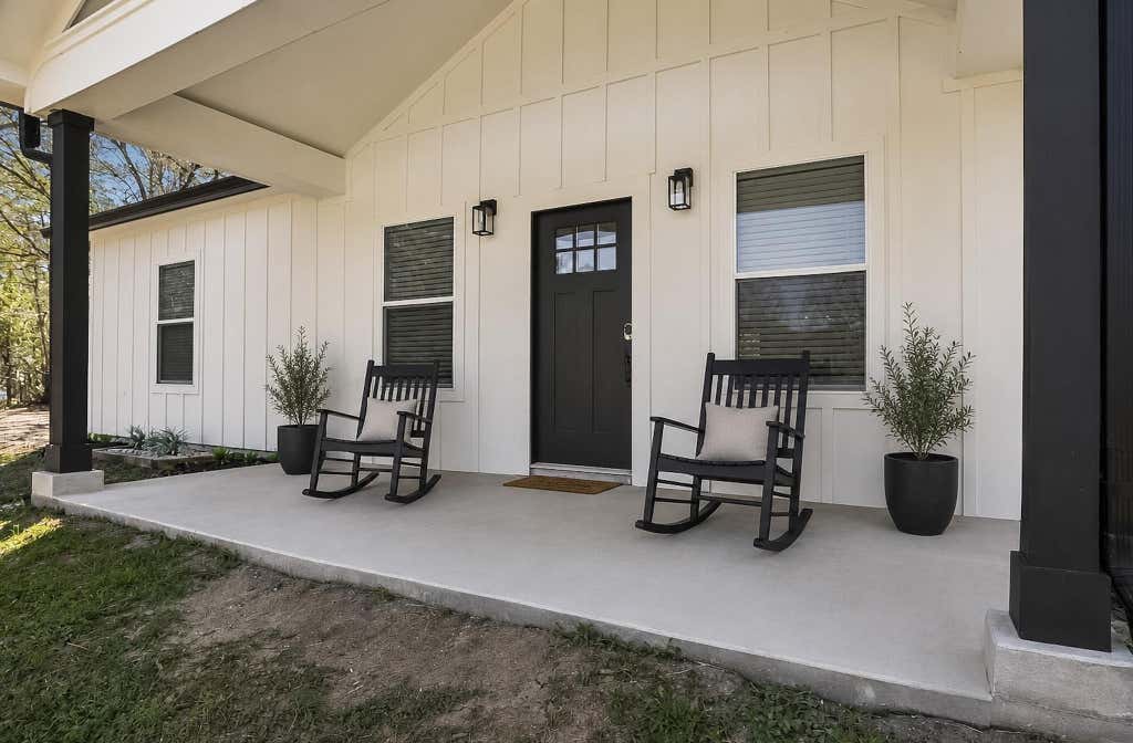 Photo of 99 Hickory Ridge Drive #D, Huffman, TX 77336 (MLS # 94035621)