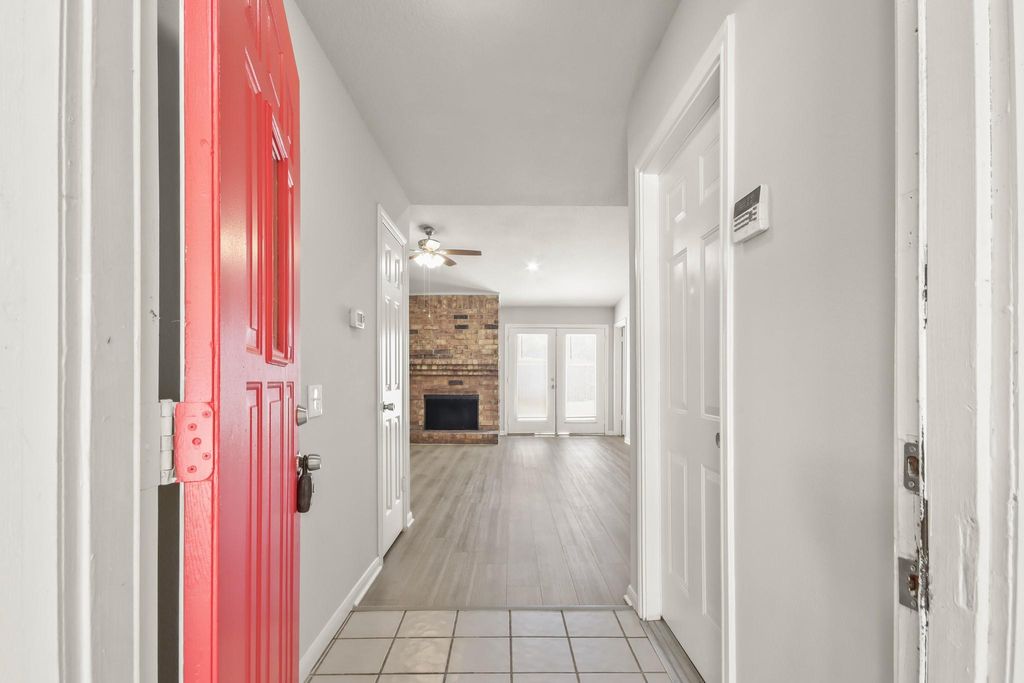 Photo of 18726 Droitwich Drive, Humble, TX 77346 (MLS # 35643725)