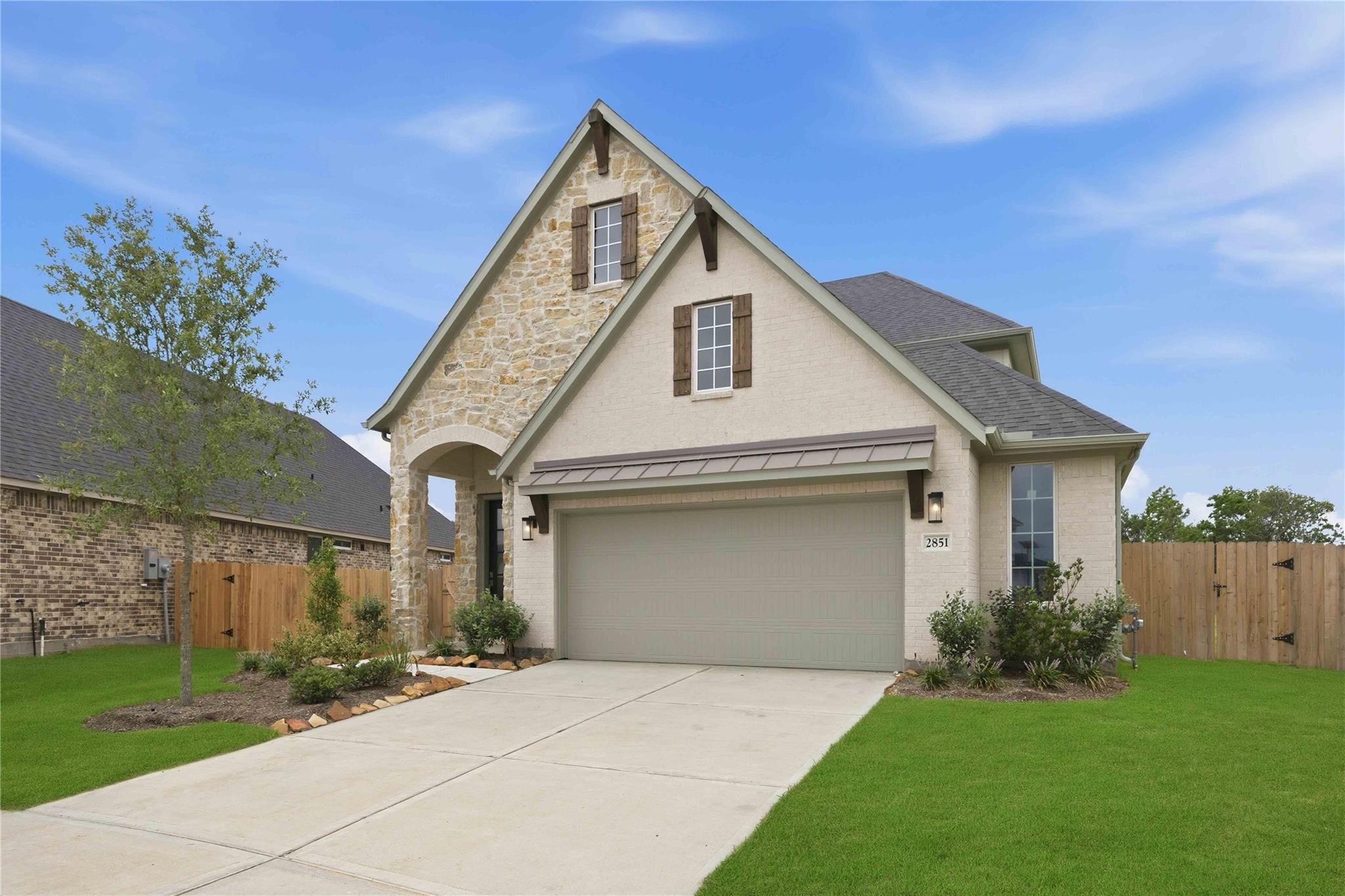 2851 Elm Creek Way