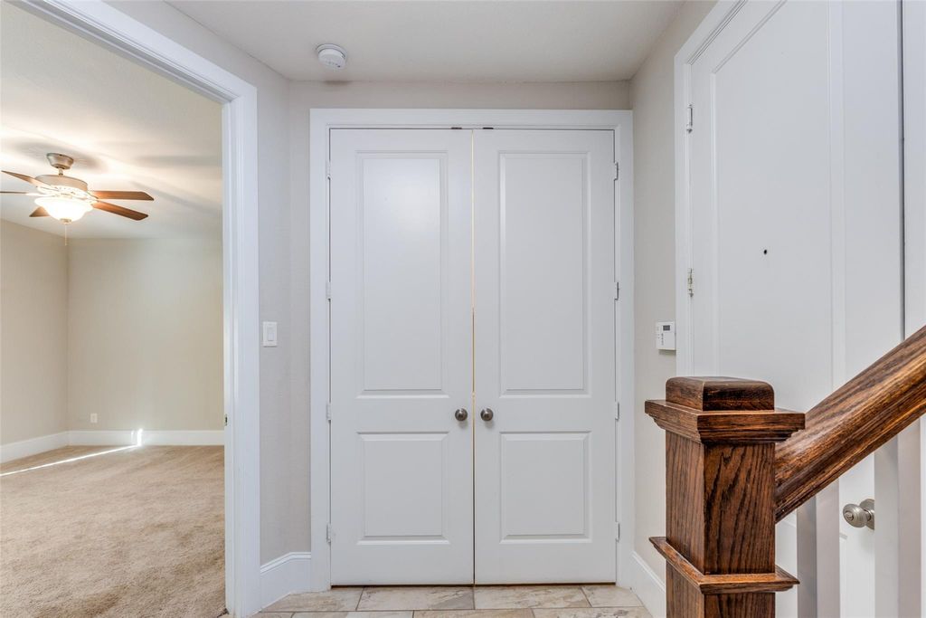 Photo of 11005 Acorn Falls Drive, Houston, TX 77043 (MLS # 68763835)