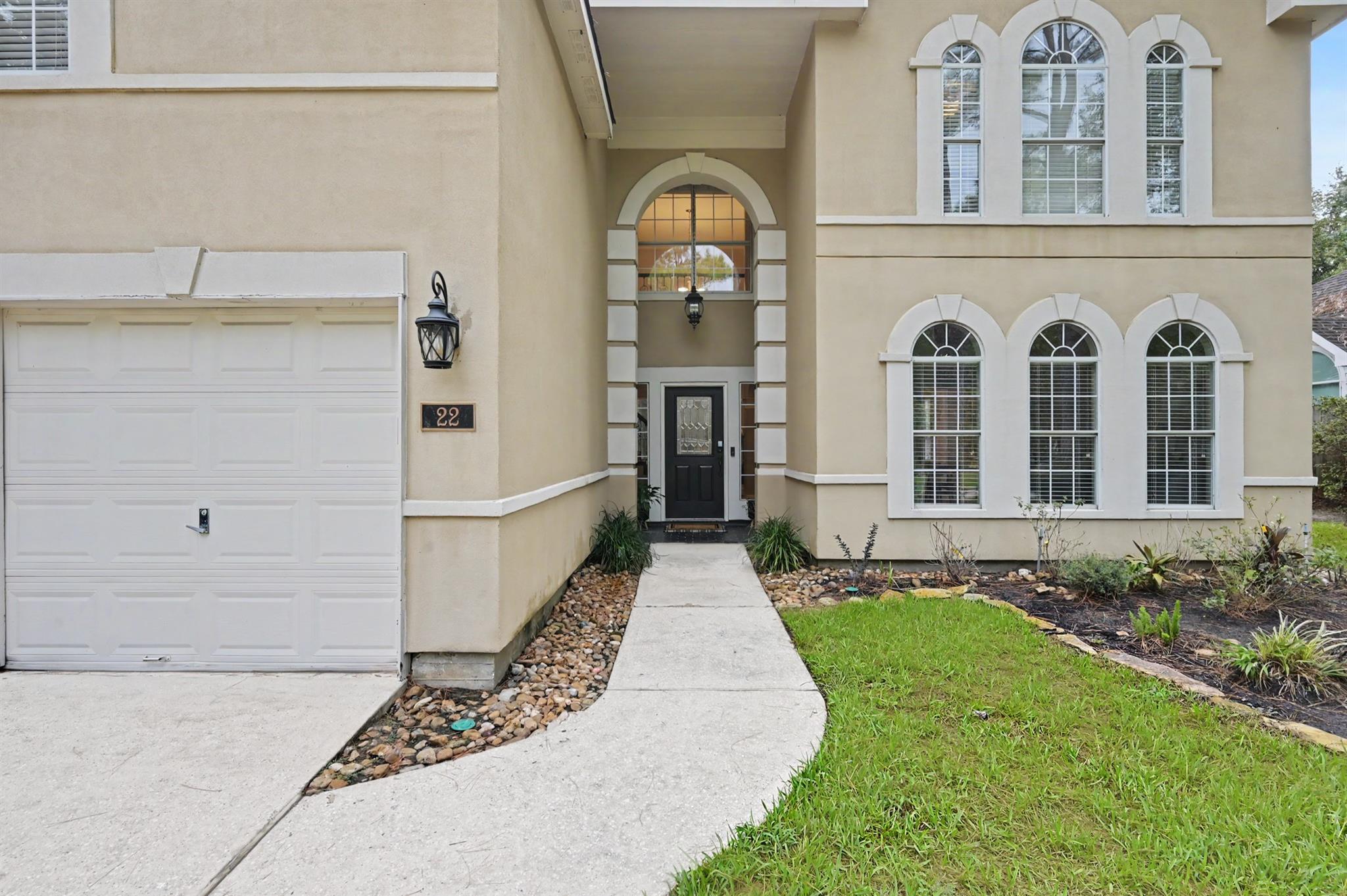 22 S Bristol Oak Circle