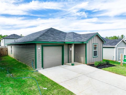 Photo of 12251 Mccrorey Castle Pass, Conroe, TX 77303 (MLS # 54686957)