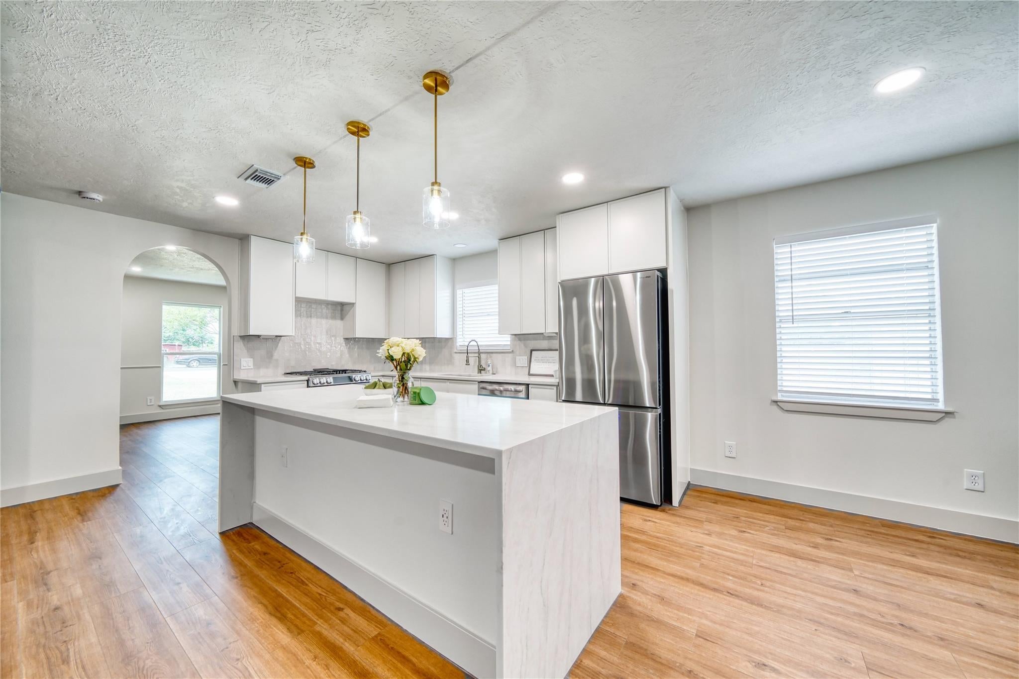 6618 Heron Lane