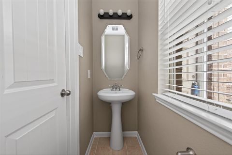 Tiny photo for 17110 Amarose Drive, Houston, TX 77090 (MLS # 77195328)