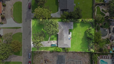 Photo of 3713 Brookwoods Drive, Houston, TX 77092 (MLS # 40800255)
