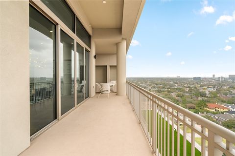 Tiny photo for 5656 San Felipe Street #1701, Houston, TX 77056 (MLS # 6739475)