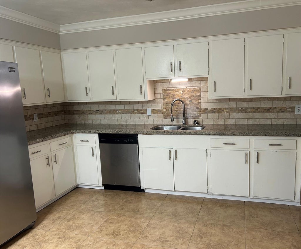 Photo of 148 Orgain Street, Beaumont, TX 77707 (MLS # 29419669)