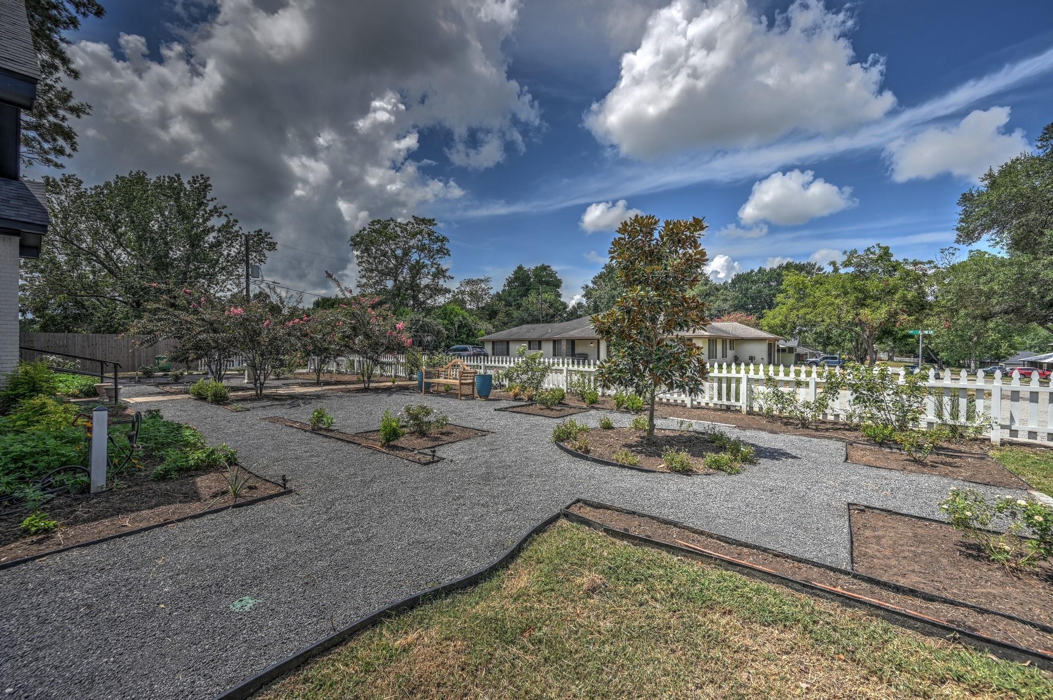 1501 Allyne Lane