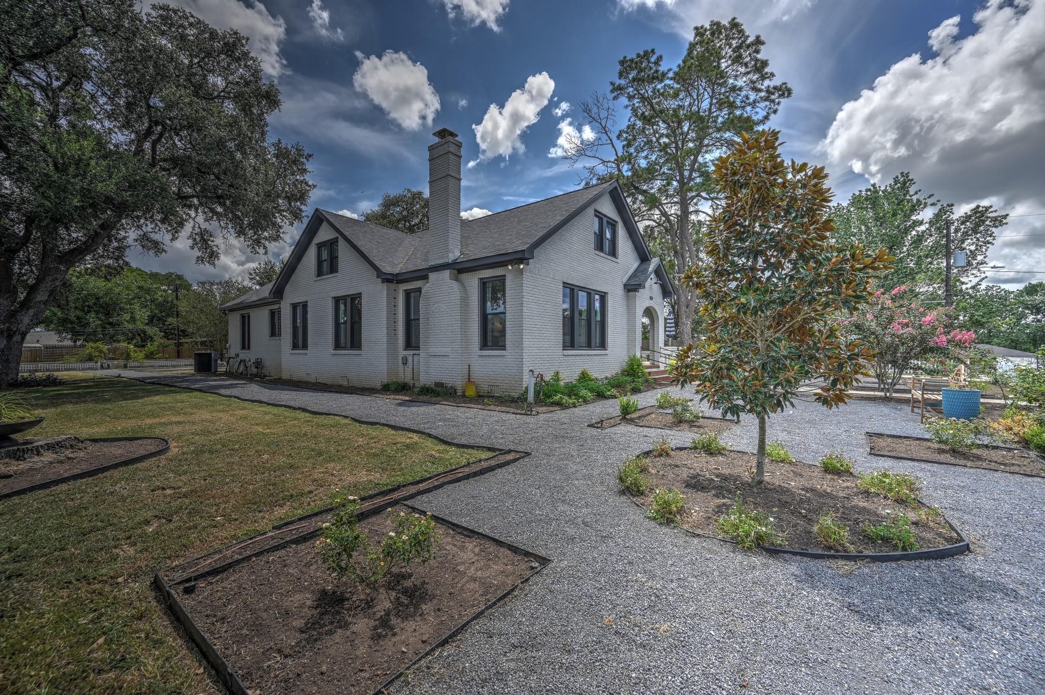 1501 Allyne Lane