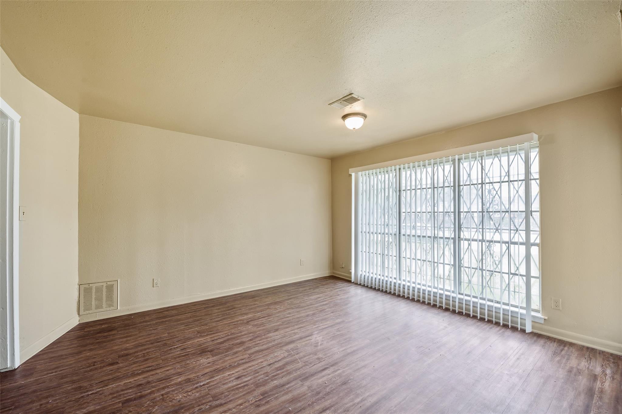 5503 S Acres Drive