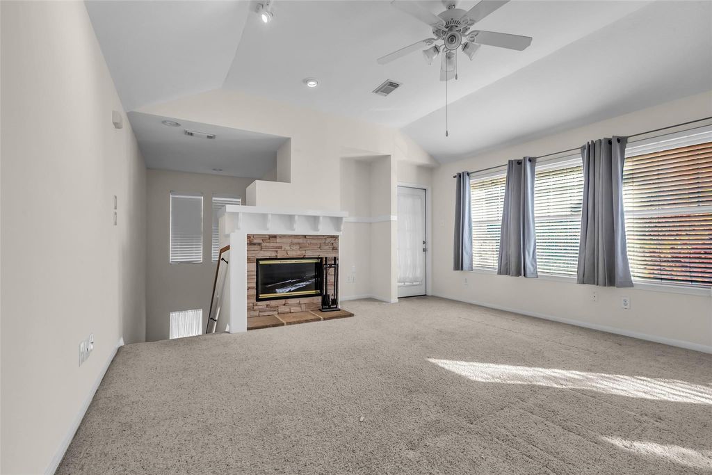 Photo of 15 Scarlet Woods Court, The Woodlands, TX 77380 (MLS # 77889718)