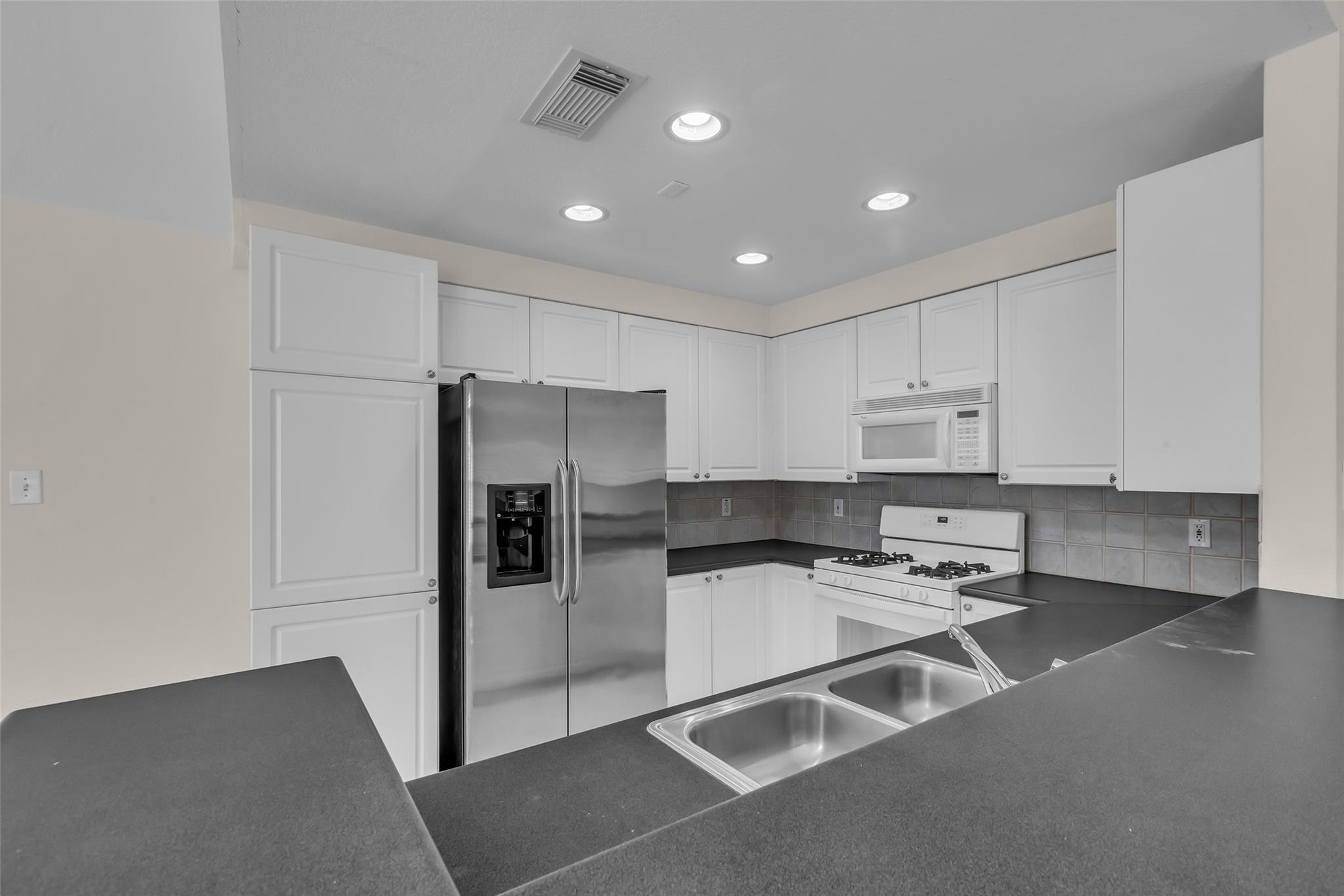 15 Scarlet Woods Court