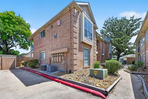 Photo of 12200 Overbrook Lane #25C, Houston, TX 77077 (MLS # 74922670)