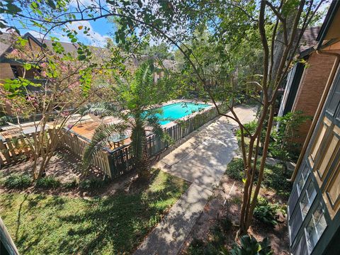 Photo of 8287 Kingsbrook Road #268, Houston, TX 77024 (MLS # 18466911) Photo of 8287 Kingsbrook Road #268, Houston, TX 77024 (MLS # 18466911)