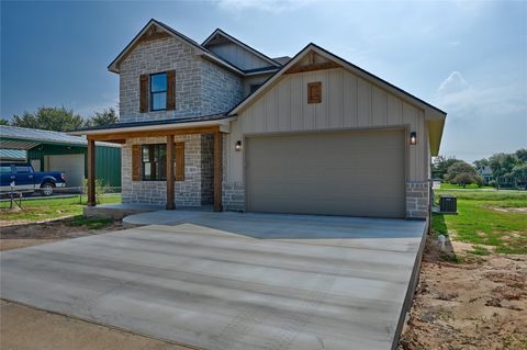 Photo of 1033 South Masonic Street, Bellville, TX 77418 (MLS # 36883412)