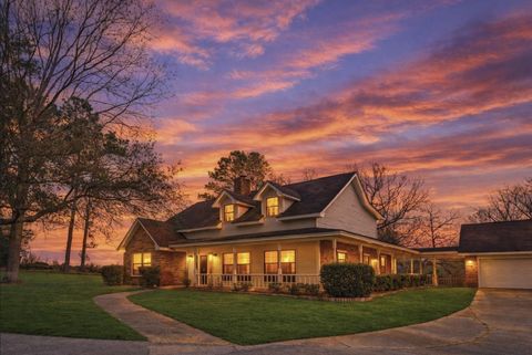 Homes For Sale - 3017 Us Highway 96<br/> Jasper, TX 75951