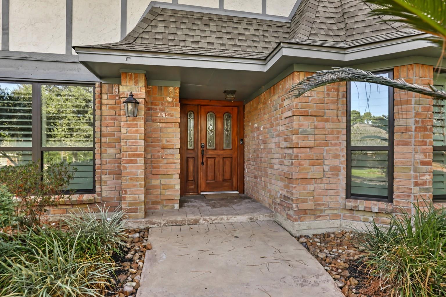 7811 Shelton Shadows Court