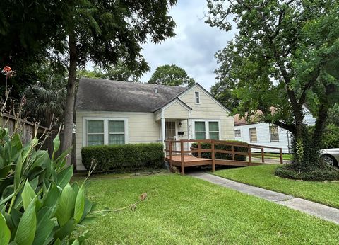 Photo of 6614 Weslayan Street, West University, TX 77005 (MLS # 12122165)