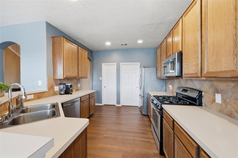 Tiny photo for 5915 Annatto Drive, Baytown, TX 77521 (MLS # 10683234)