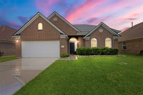 Photo of 5915 Annatto Drive, Baytown, TX 77521 (MLS # 10683234)