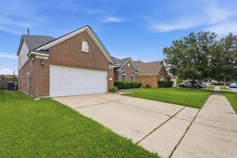 Tiny photo for 5915 Annatto Drive, Baytown, TX 77521 (MLS # 10683234)