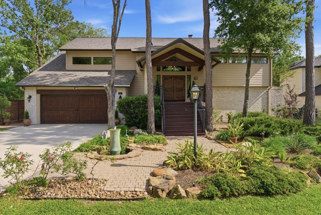 Photo of 67 Huntsmans Horn Circle, The Woodlands, TX 77380 (MLS # 51522220)