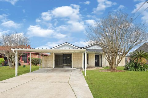 Photo of 6319 Bluestone Drive, Houston, TX 77016 (MLS # 89356016)