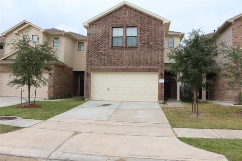 Photo of 6643 Sharpstone Creek Lane, Houston, TX 77084 (MLS # 76276727)