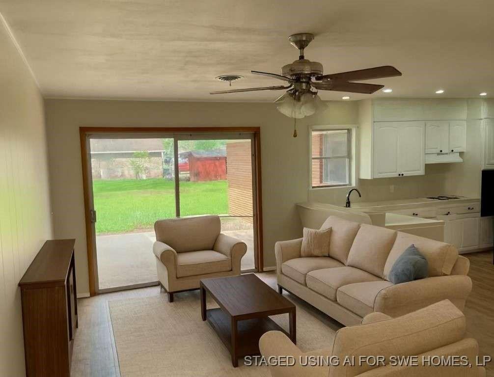 210 Southern Oaks Drive