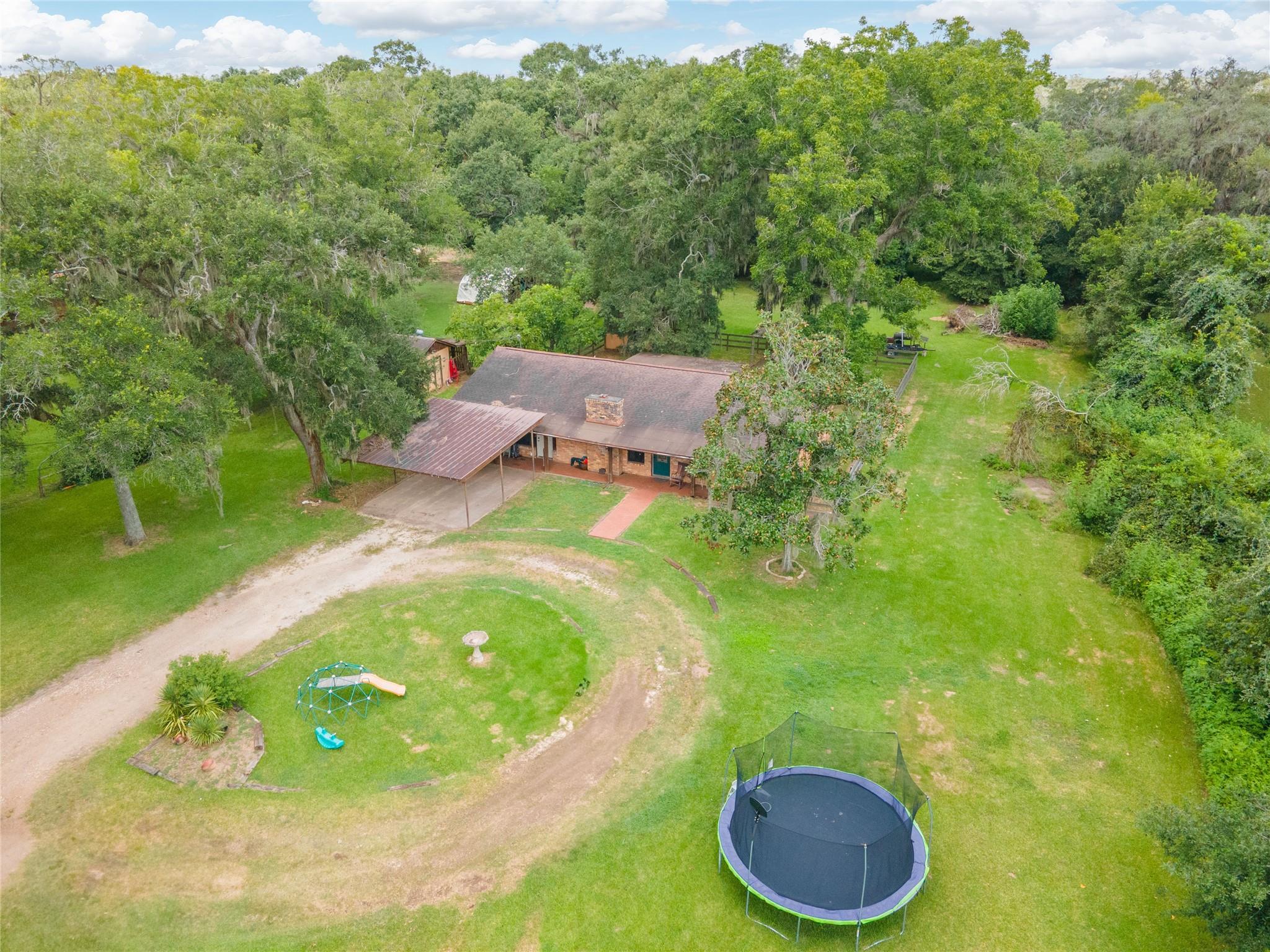 4402 County Road 886