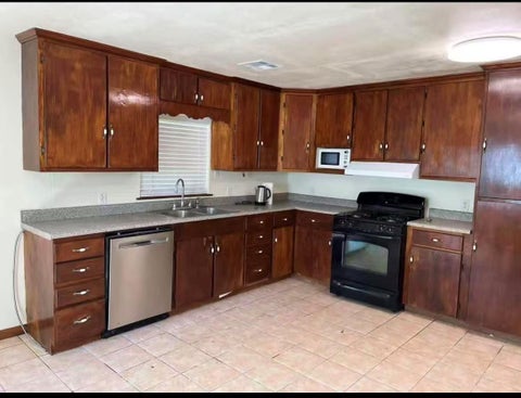 Photo of 141 Alabama, Onalaska, TX 77360 (MLS # 86273780)