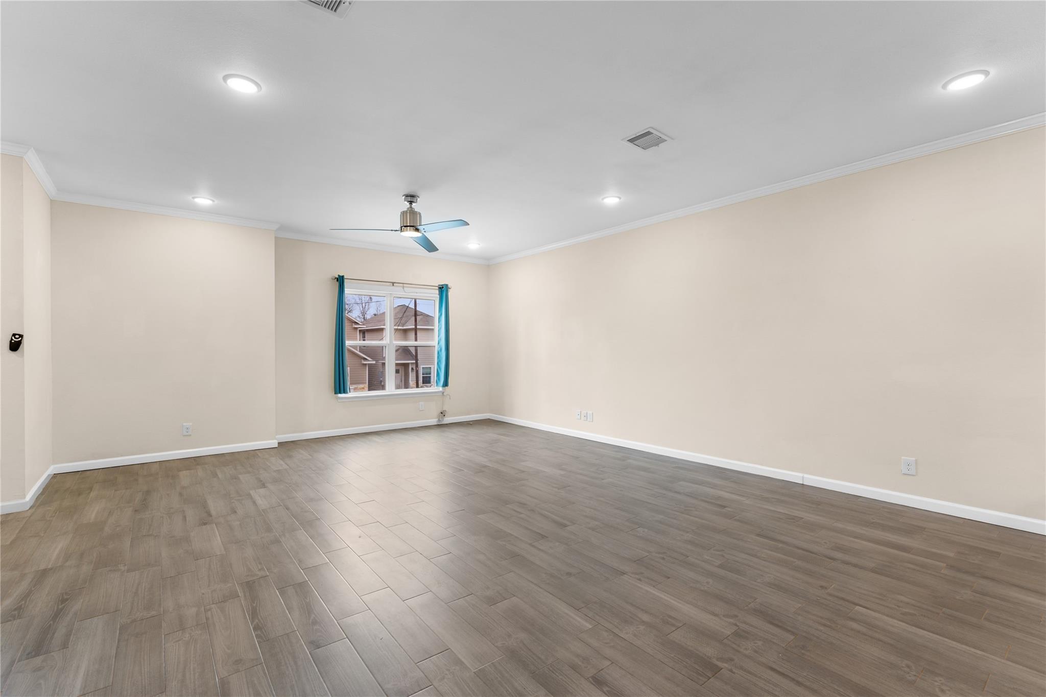 16922 Glenheath Street