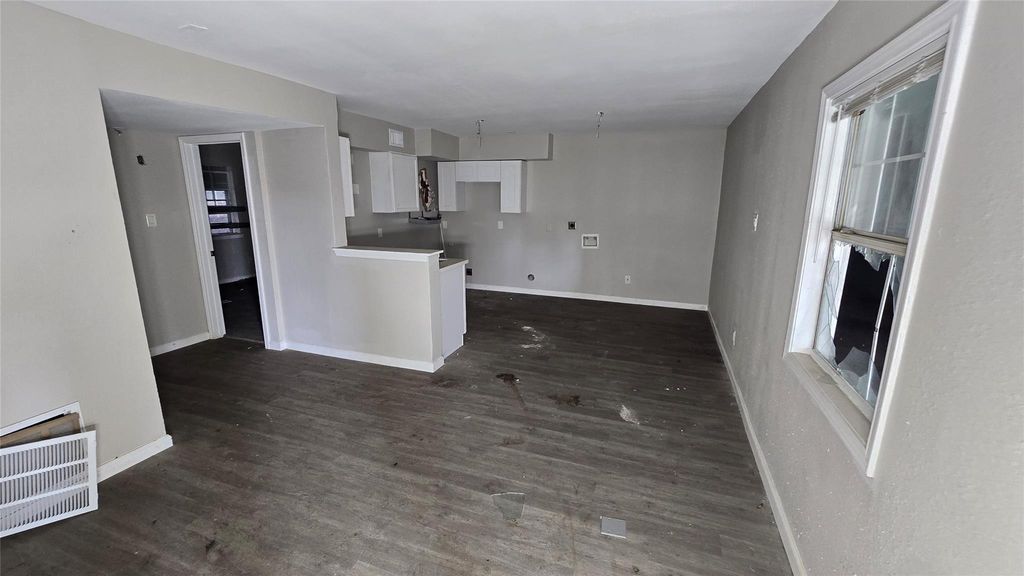 Photo of 6723 South Loop E #9, Houston, TX 77087 (MLS # 4352927)