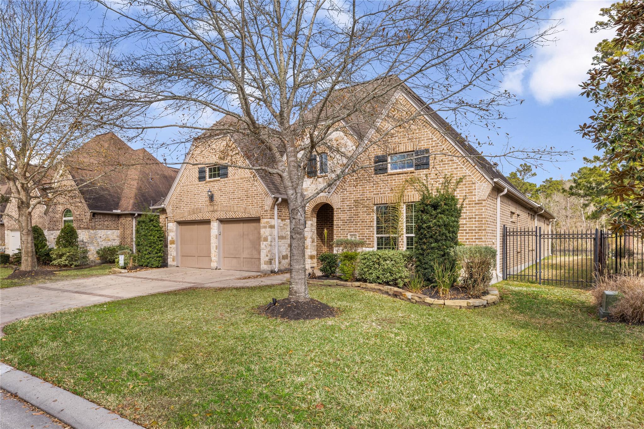 3131 N Cotswold Manor Drive