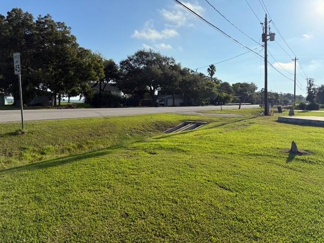 4828 W Bayshore Drive