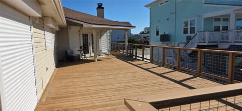 Tiny photo for 1702 E Castaway Street, Tiki Island, TX 77554 (MLS # 58166871)