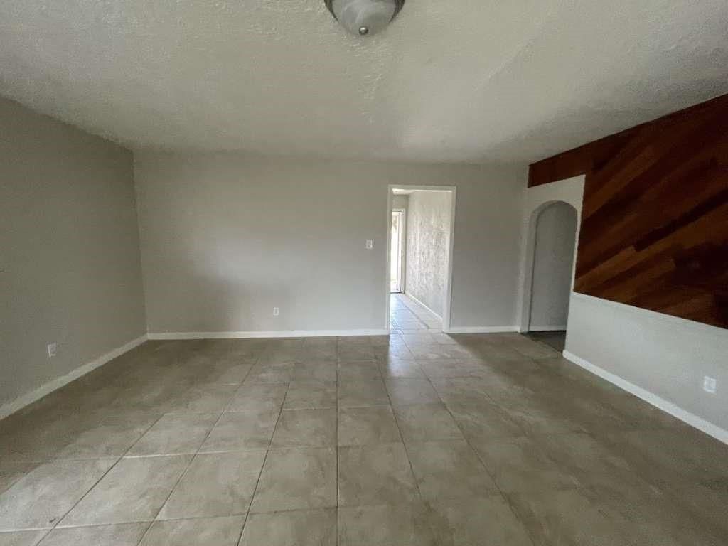 Photo of 2310 Heather Street, Highlands, TX 77562 (MLS # 27007093)
