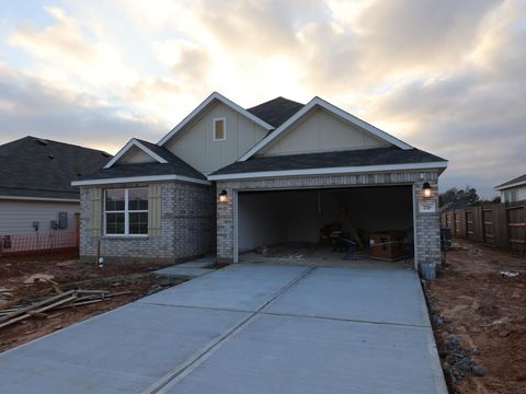 Photo of 770 Falling Cave Drive, Willis, TX 77378 (MLS # 67904814)